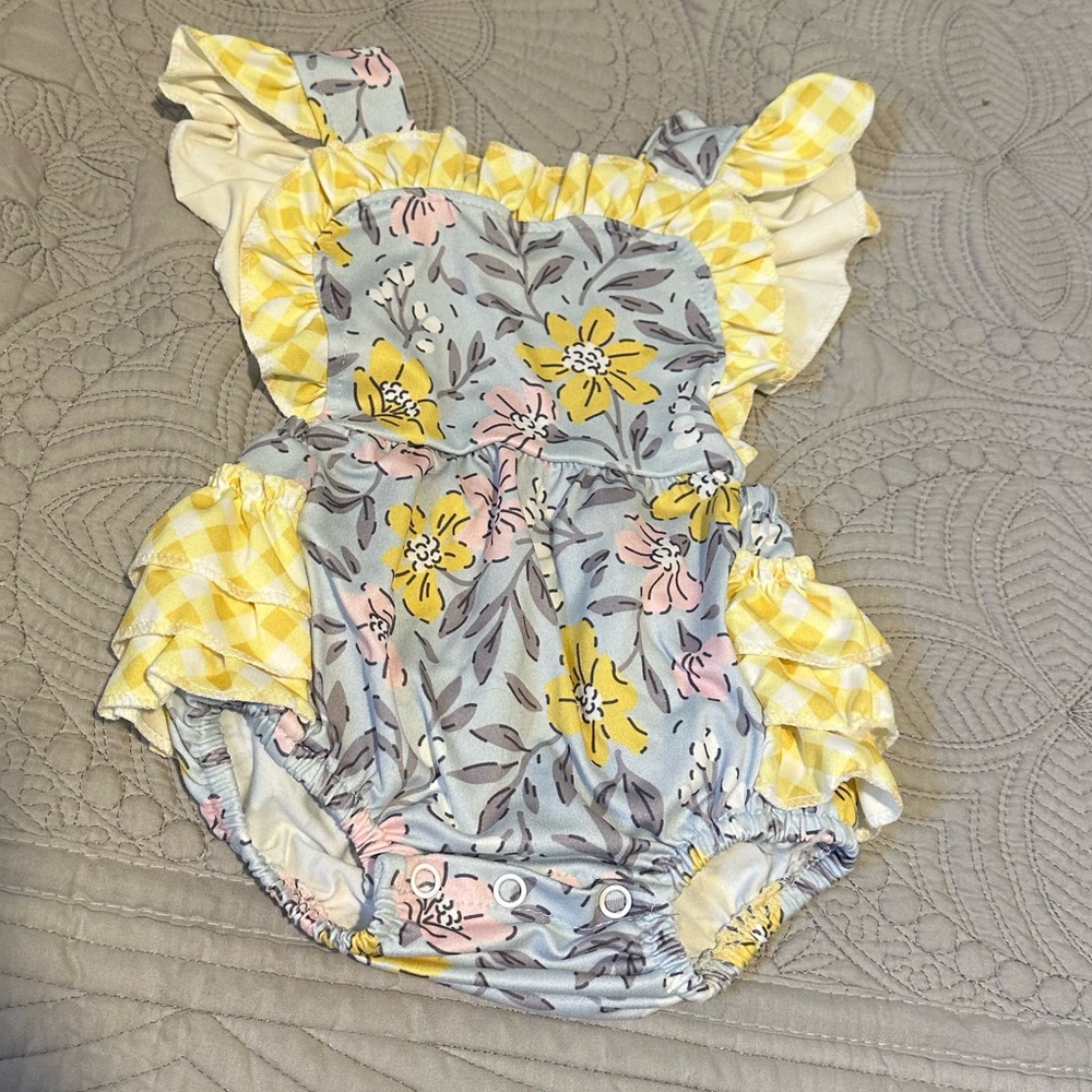 Gingham and Floral Spring Pastel Baby Outfit